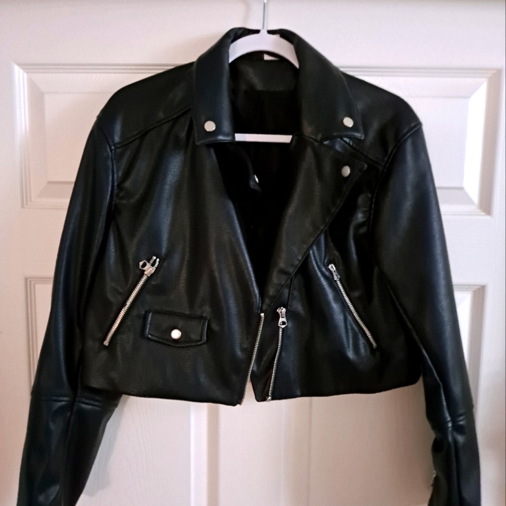 Cropped black leather jacket